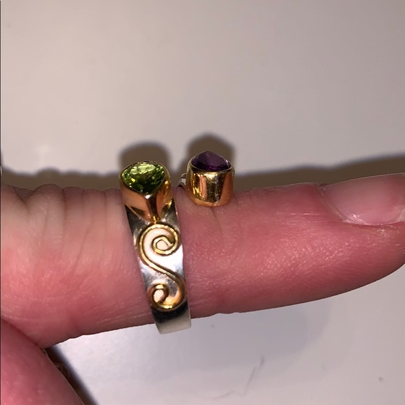Amethyst & green peridot ring! - Picture 2 of 3